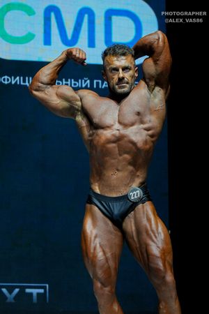 CLASSIC PHYSIQUE НОВИЧКИ